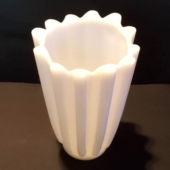 Vintage Fostoria Celestial Asymmetrical Milk Glass Vase Mid Century Elegance - Picture 5 of 6